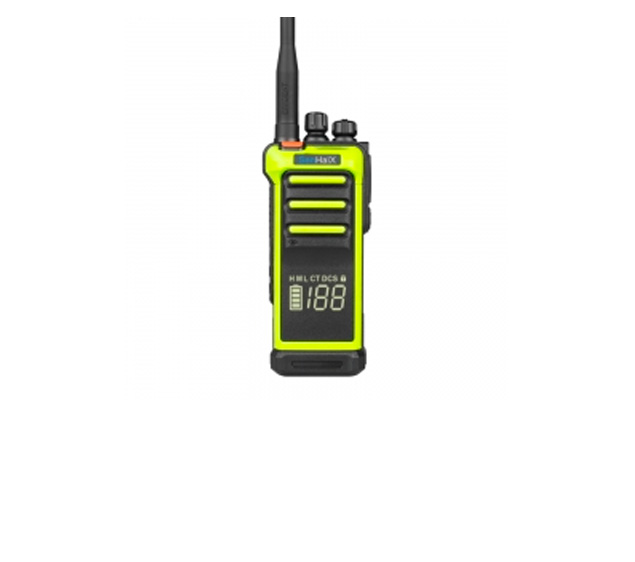 UHF 10W DMR 和带隐藏显示的模拟收音机
